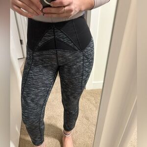 Lululemon Athletica Black and Gray Patterned Leggings